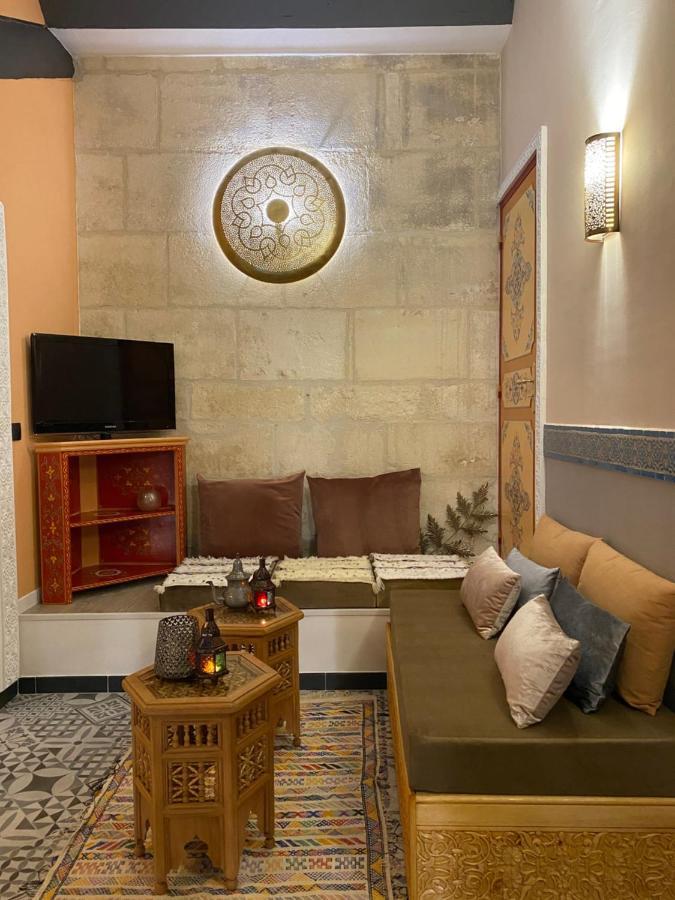 Ryad Celianna Arles Exterior foto